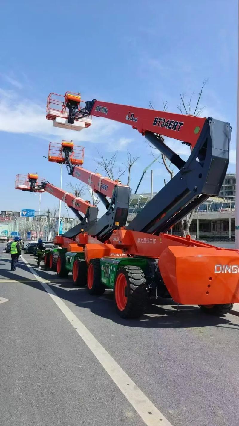 天津塘沽區(qū)登高車(chē)租賃指南 136型號(hào)高空作業(yè)車(chē)解析